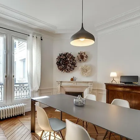Rue St Florentin Apartment